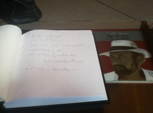 Libro firmado por Caballero Bonald